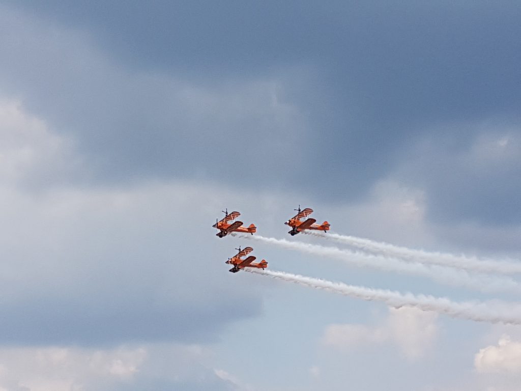acrobatics air display
