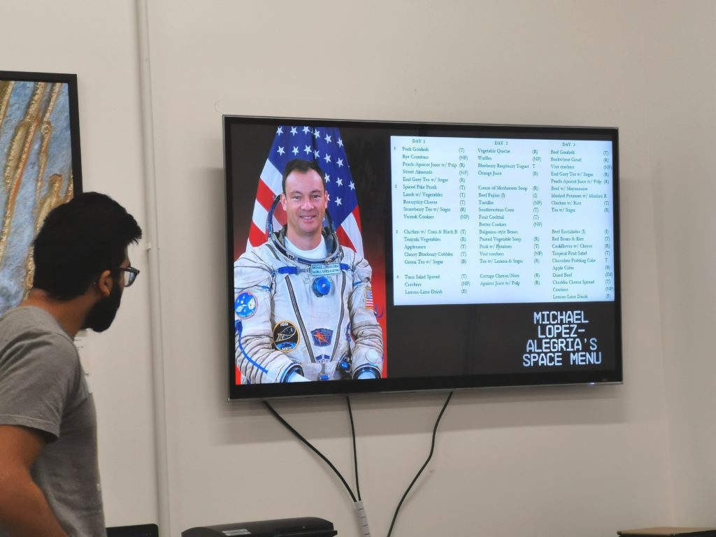 Presentation at the space store on tv screen